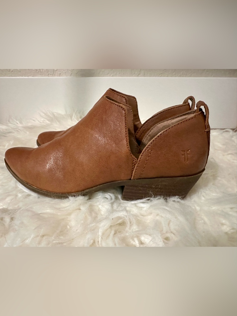 Frye Classic Leather Women's Slip-On Ankle Shoes in Tan - Picture 2 of 3